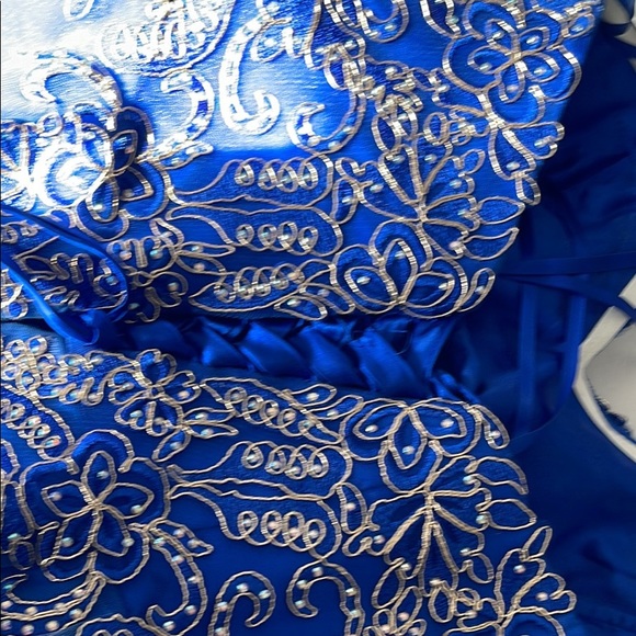 Grad dress - Picture 3 of 3